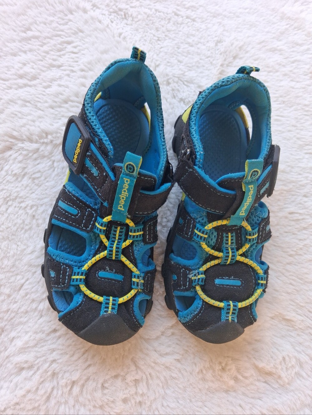 pediped Blue and Black Kids' Sport Sandals with Yellow Accents Size 10-10.5
